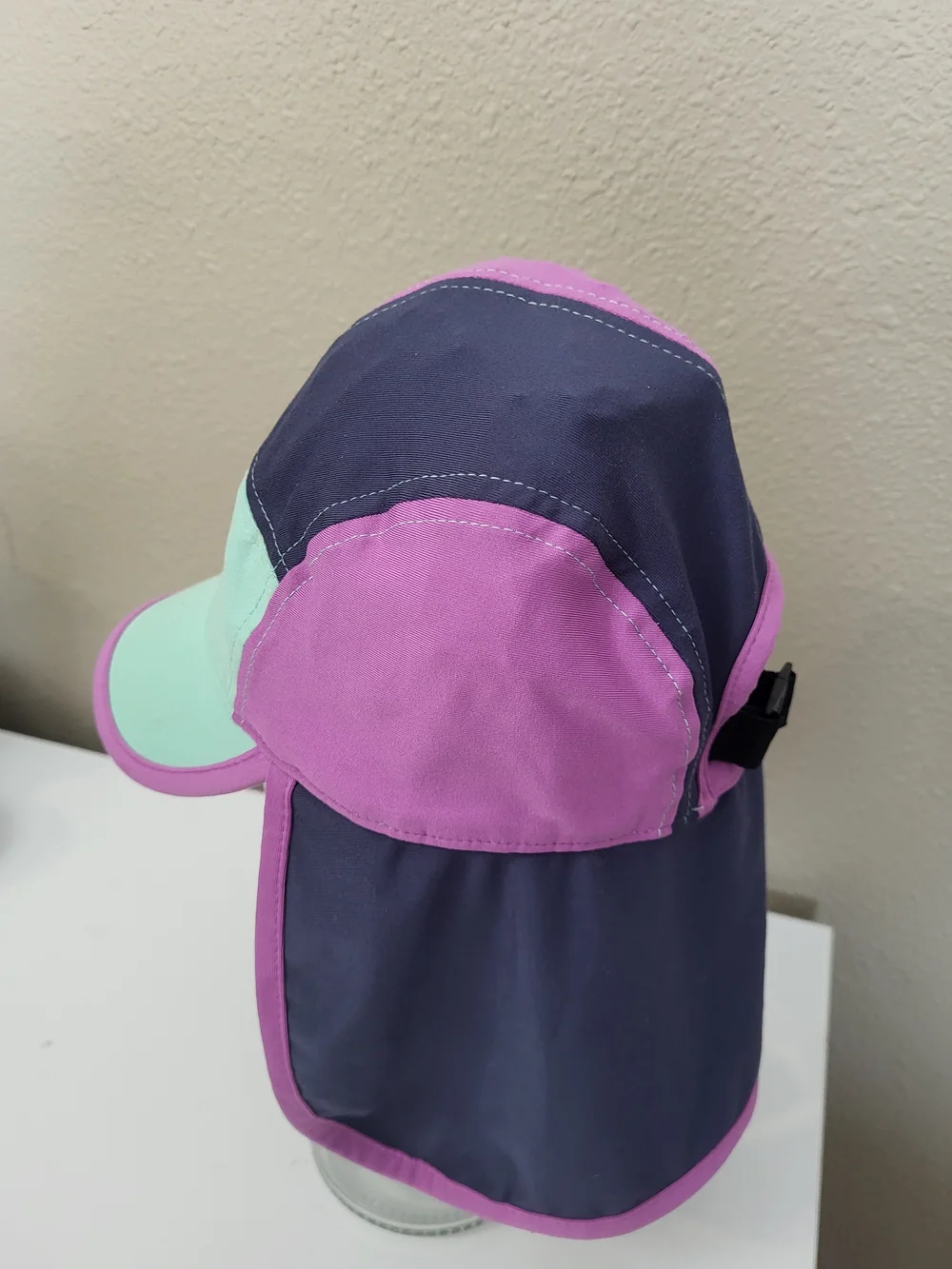 Columbia Colorblock Sun Hat in Mint & Purple